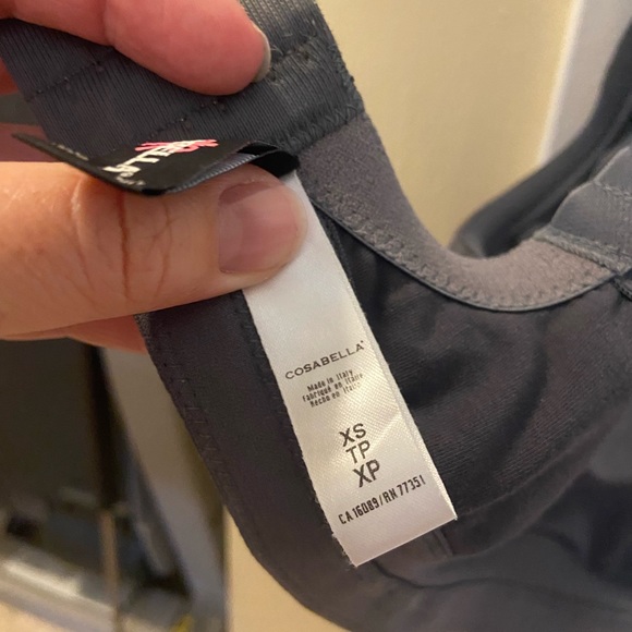2 Cosabella bras XS - Picture 9 of 11